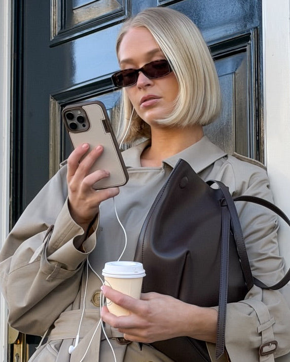 Eco-bean Coffee Latte Brown Cover + MAGSAFE CHARGER